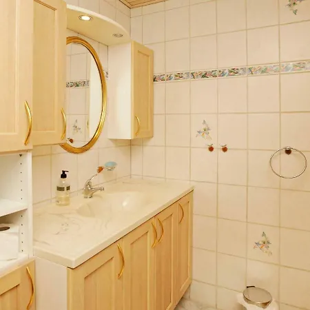 Holiday home Three-bedroom Holiday In Bindslev 6 *