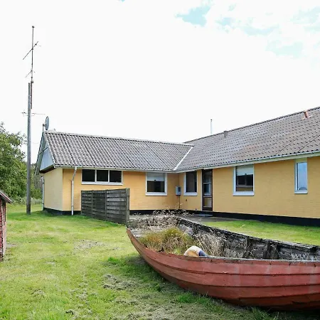 Semesterbostad Three-bedroom Holiday In Bindslev 6 Kandestederne